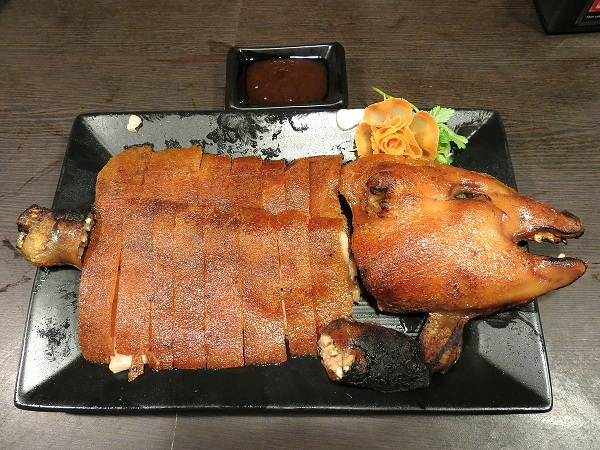 lon-sua-mon-an-cau-ky-xuat-hien-trong-bua-tiec-cua-tu-hy-thai-hau