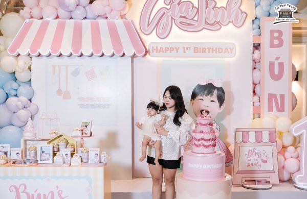Trang trí Tiệc Sinh Nhật Bé Bún – Concept cửa hàng bánh ngọt