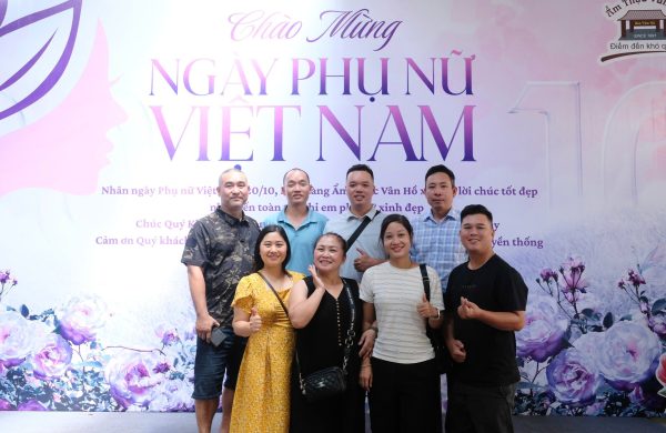 Trang trí tiệc 20/10 cho Ngân hàng VPBank khu vực Hoàn Kiếm