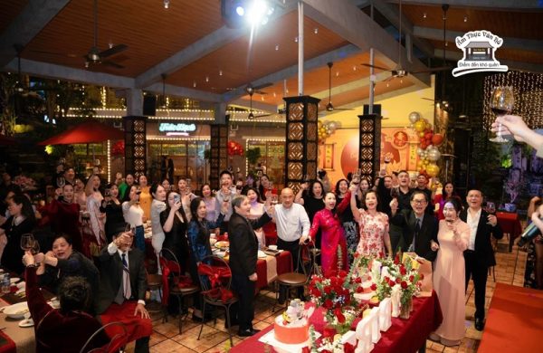 Ẩm Thực Vân Hồ – nhà hàng tổ chức tiệc công ty chuyên nghiệp tại Hà Nội