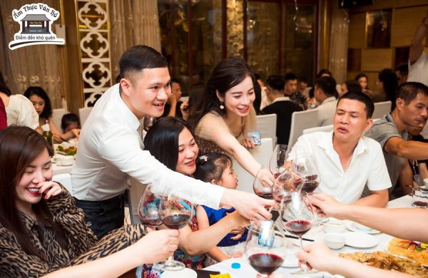 Ẩm Thực Vân Hồ – Nhà Hàng Tổ Chức Tiệc Cưới Hà Nội Sang Trọng Và Đẳng Cấp