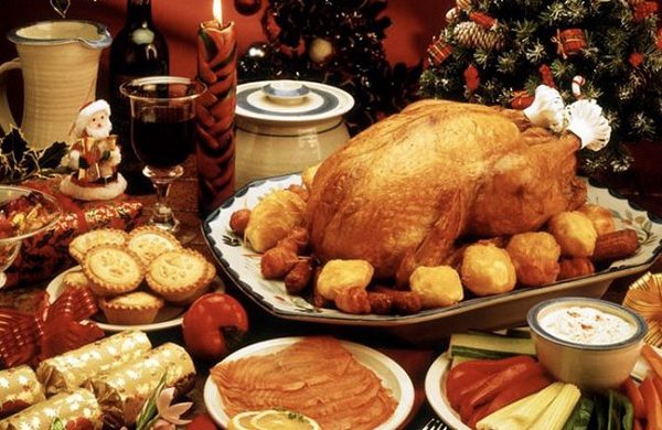 Các quốc gia trên thế giới ăn gì trong dịp Giáng Sinh?