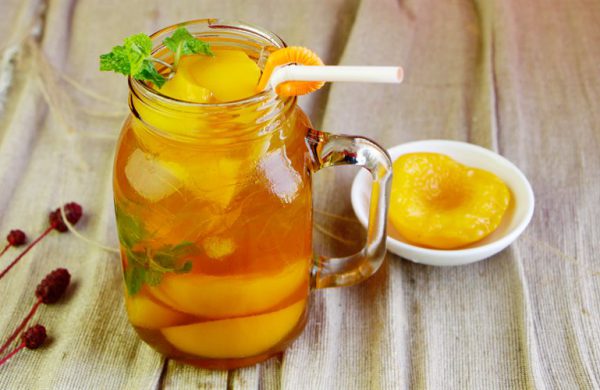 Cách làm đào ngâm nước đường thơm ngon tại nhà