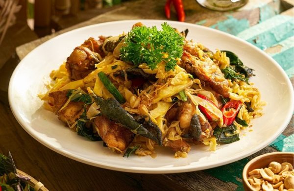 Đặt tiệc tại nhà Hà Nội – gọi Ẩm thực Vân Hồ để có ngay giá tốt