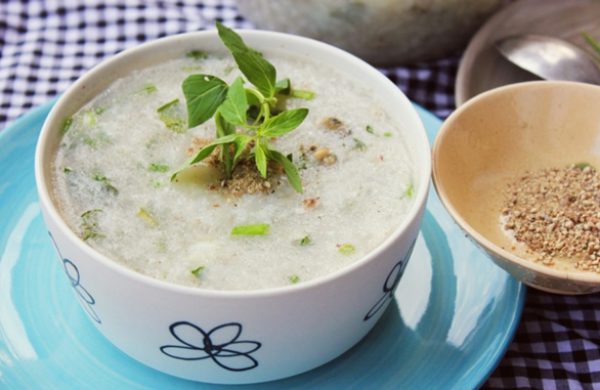 Nấu cháo vịt đậu xanh giải nhiệt, bổ dưỡng trong mùa hè nắng nóng