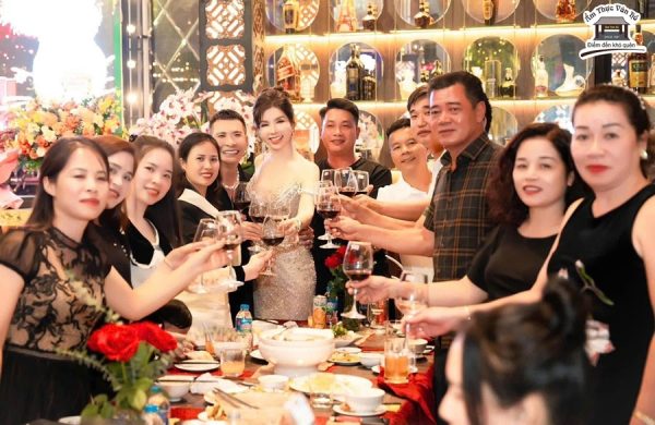 Nhà hàng cho gia đình đầu năm mới ấm cúng, trọn vị tại Ẩm thực Vân Hồ