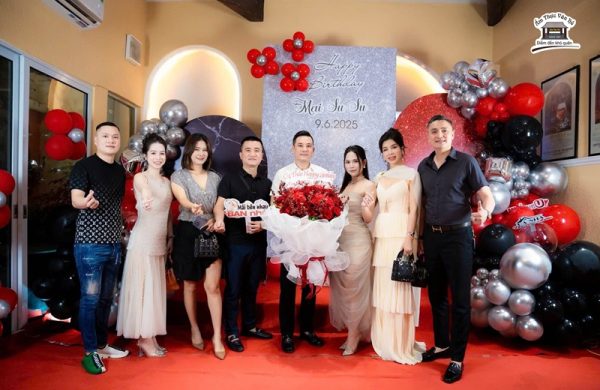 Nhà hàng tổ chức sinh nhật Ẩm Thực Vân Hồ – không gian đẹp, thực đơn hấp dẫn