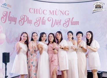 Ẩm Thực Vân Hồ 2B Hoa Lư – Nhà hàng tổ chức Tiệc 20/10 Tôn Vinh Phái Đẹp