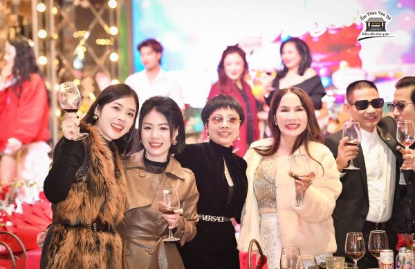 Những lựa chọn ăn uống dành cho gia đình tại Hà Nội vào cuối tuần