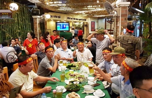 Tìm kiếm quán bia hơi ngon cho cánh mày râu “say quên lối về”