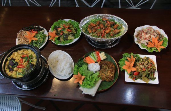Cá lăng – set 5 món ăn hấp dẫn tại Ẩm thực Vân Hồ