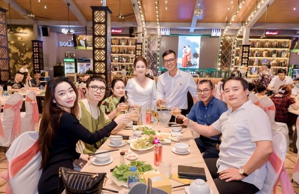 Ẩm Thực Vân Hồ 2B Hoa Lư – địa điểm tổ chức tiệc cưới ở Hà Nội sang trọng